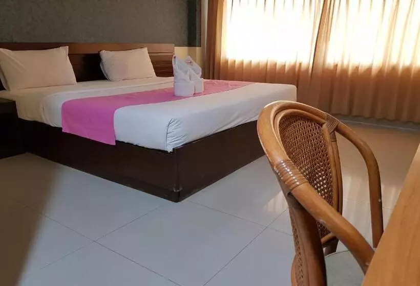 Poonsook Phitsanulok Hotel Sha Plus