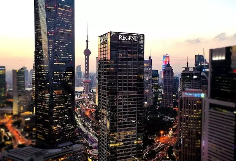 호텔 Regent Shanghai Pudong   Complimentary First Round Minibar Per Stay   Including A Bottle Of Wine