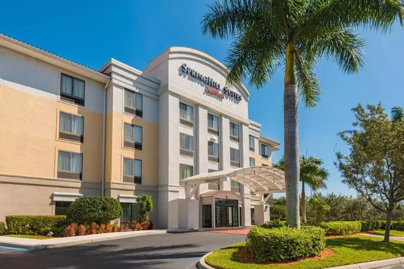 هتل Springhill Suites Fort Myers Airport