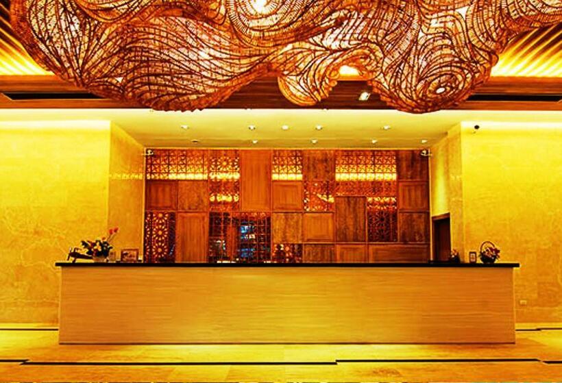 ホテル Welcome World Beachfront Resort