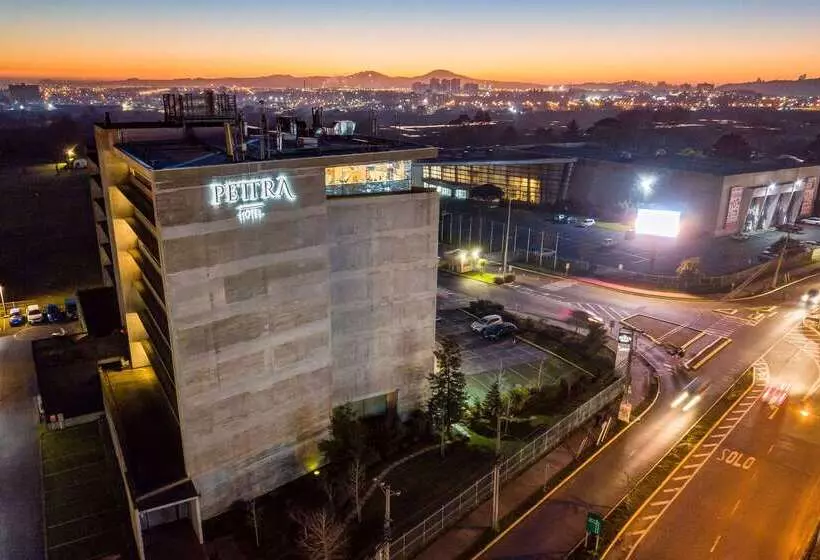 Hotel Wyndham Concepcion Pettra