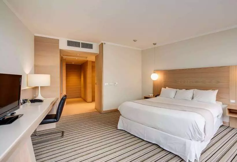 Hotel Wyndham Concepcion Pettra