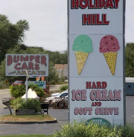 モーテル Holiday Hill Inn & Suites