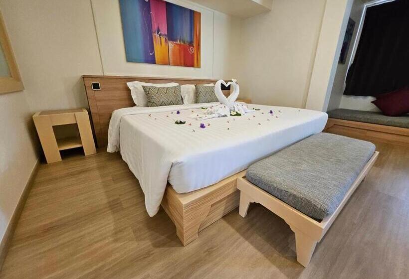 The Briza Beach Resort, Samui Sha Plus