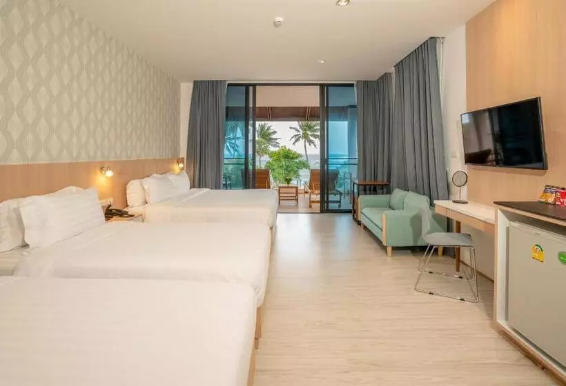 The Briza Beach Resort, Samui Sha Plus