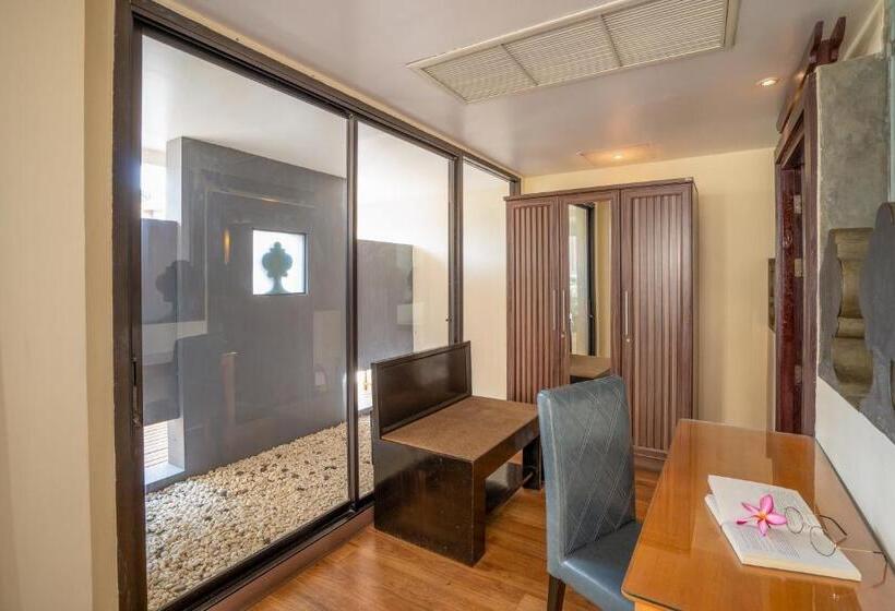 The Briza Beach Resort, Samui Sha Plus