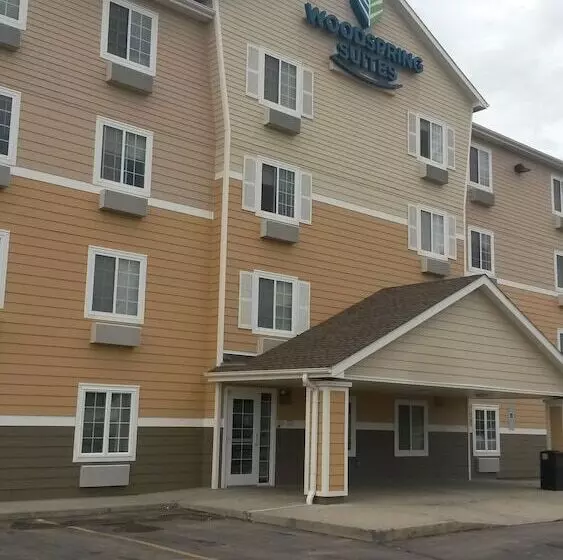 Woodspring Suites Sioux Falls