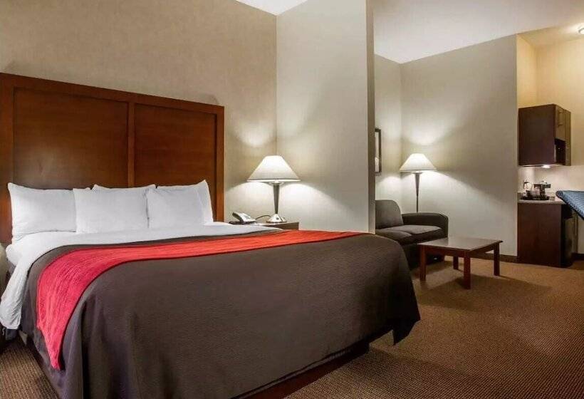 Akwesasne Mohawk Casino Resort And Players Inn Hotel  Formerly Comfort Inn And Suites Hogansburg Ny