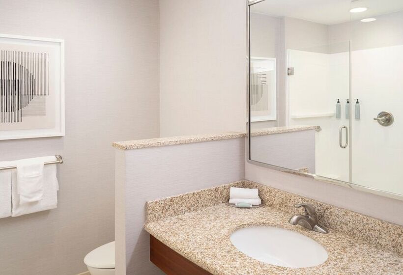 Courtyard By Marriott Columbus New Albany