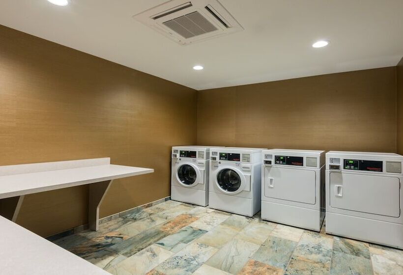 Holiday Inn Express Hotel & Suites Butte, An Ihg