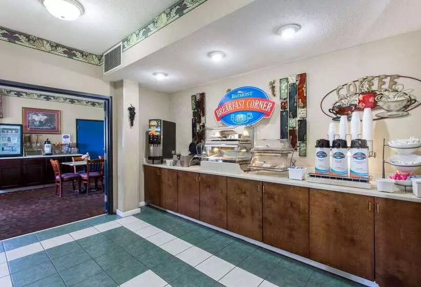 酒店 Baymont Inn & Suites
