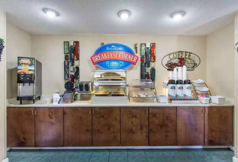 酒店 Baymont Inn & Suites