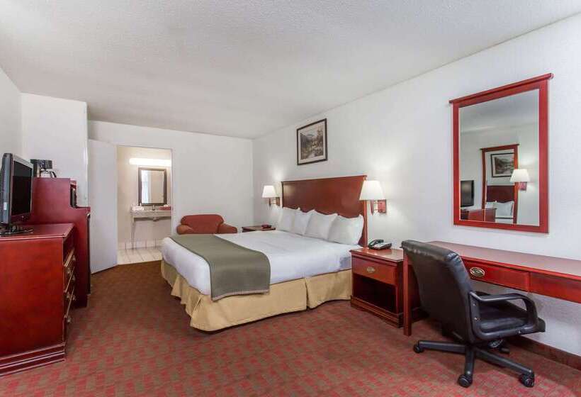 Отель Baymont Inn & Suites