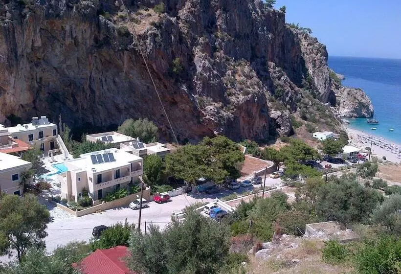 هتل Kyra Panagia