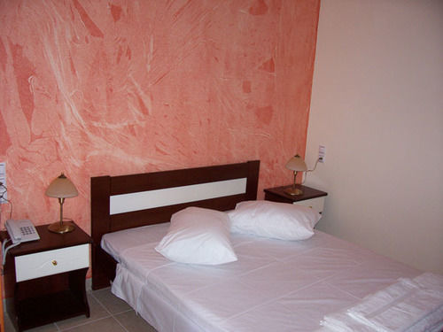 בית מלון כפרי Lazaratos