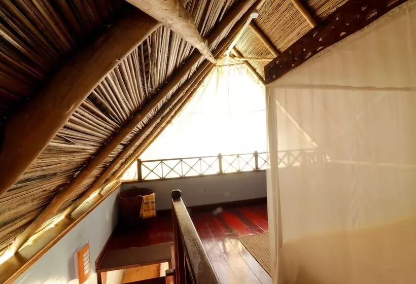 هتل Punta Caracol Acqua Lodge