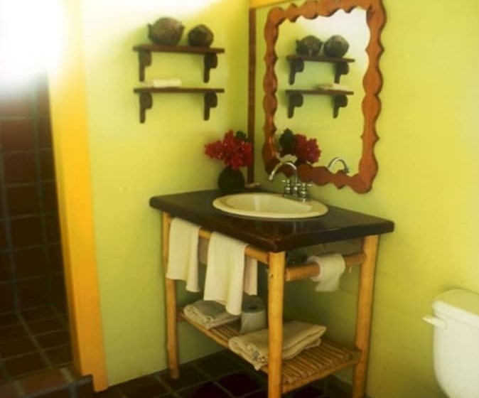 فندق Punta Caracol Acqua Lodge