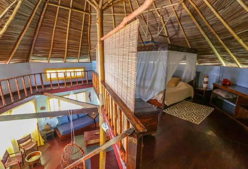 هتل Punta Caracol Acqua Lodge