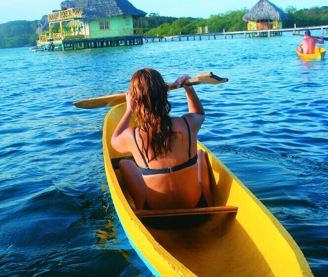 فندق Punta Caracol Acqua Lodge