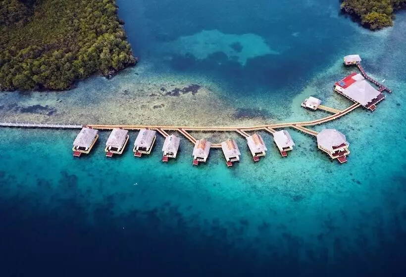 هتل Punta Caracol Acqua Lodge