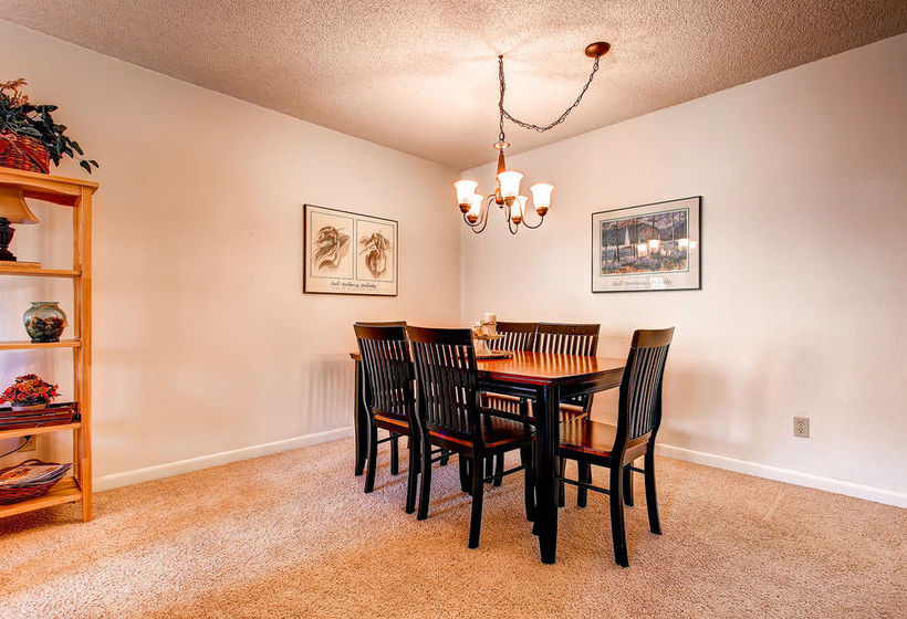 فندق Sawmill Creek Condominiums