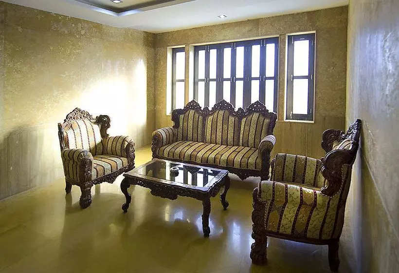 Hotel Shanti Residency