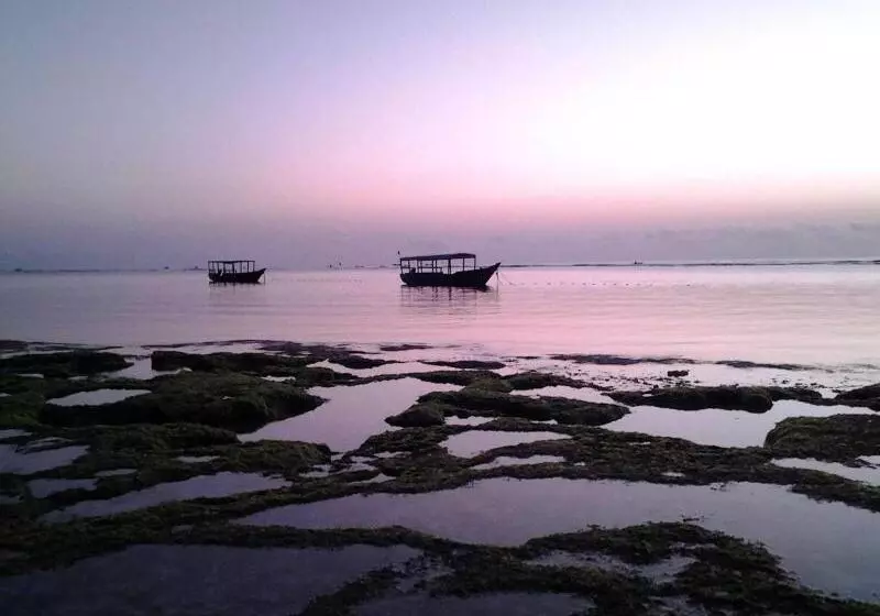 Hotel Sunshine Marine Lodge