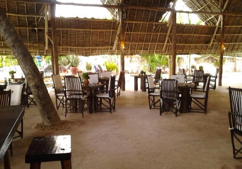 בית מלון כפרי Sunshine Marine Lodge