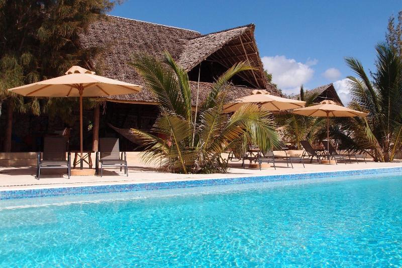 בית מלון כפרי Sunshine Marine Lodge