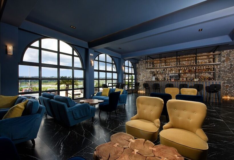 בית מלון כפרי The Royal