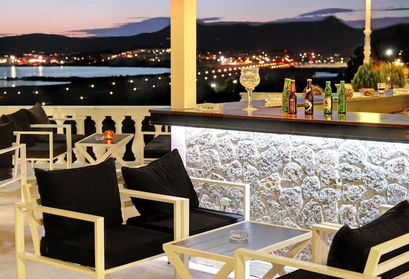 בית מלון כפרי The Royal