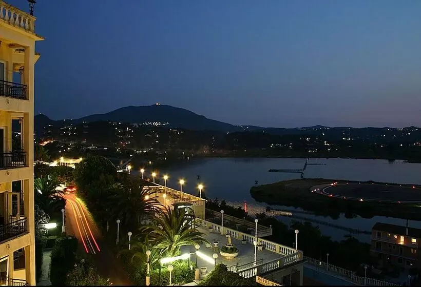 Отель The Royal