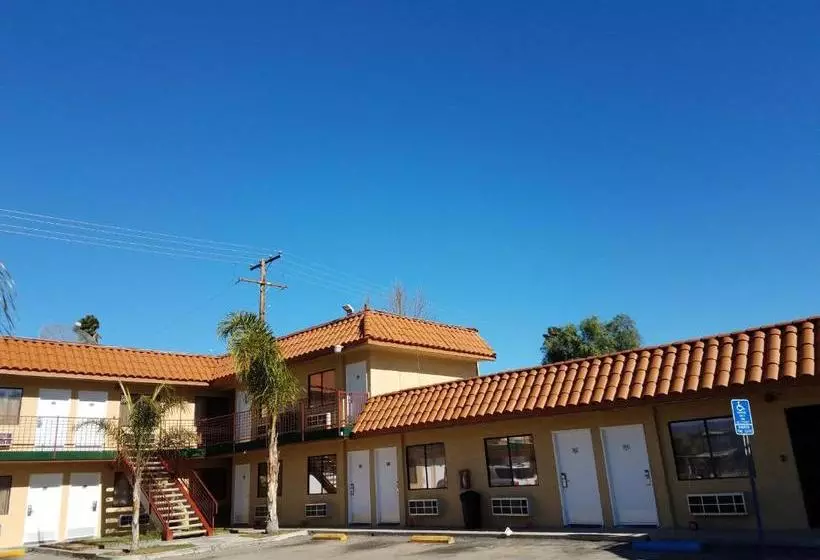 酒店 Tiffany Inn Corona