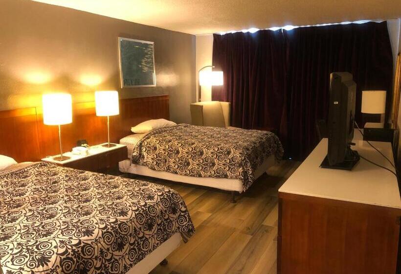 בית מלון כפרי Western Inn