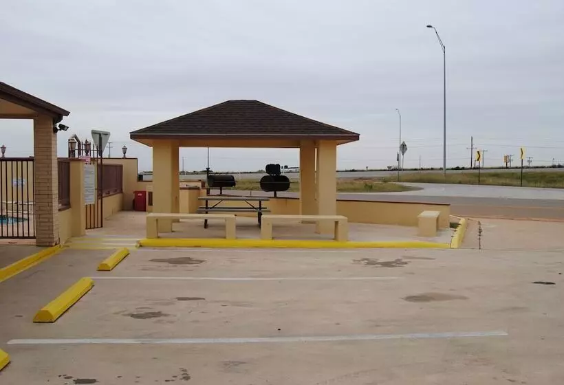 מוטל Cotulla Executive Inn