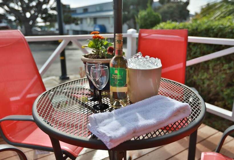 モーテル Pleasant Inn