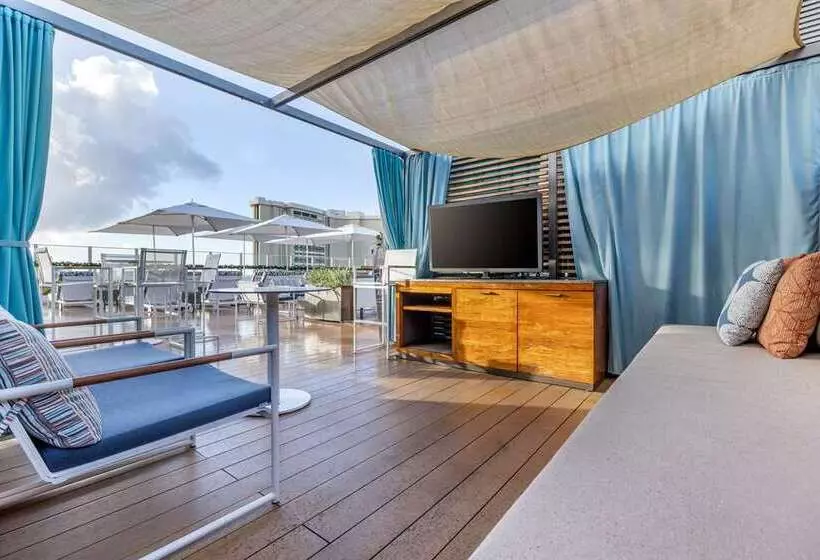 リゾートホテル Hilton Grand Vacations Club Hokulani Waikiki Honolulu