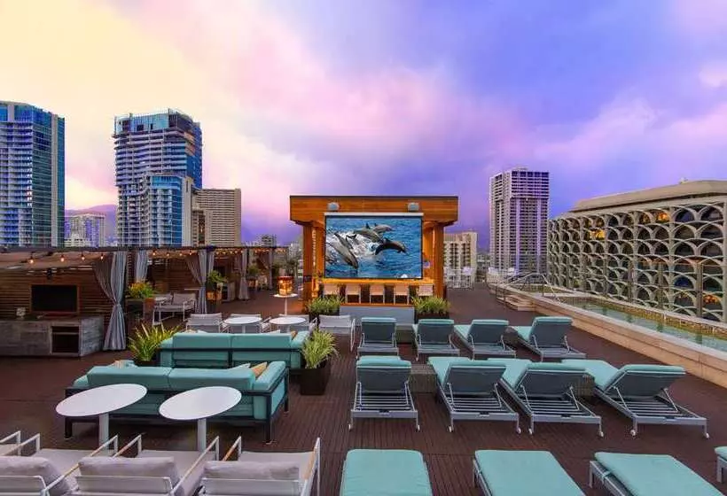 リゾートホテル Hilton Grand Vacations Club Hokulani Waikiki Honolulu