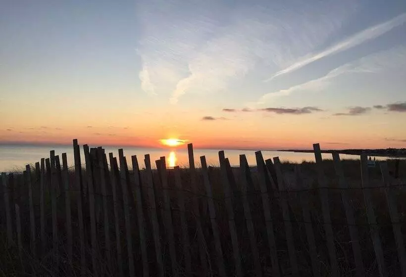 Winstead Beach Resort