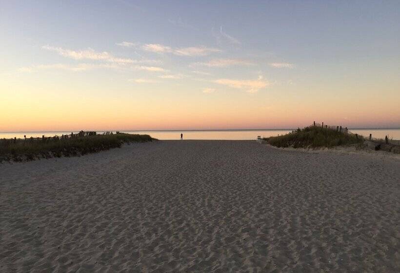 Winstead Beach Resort