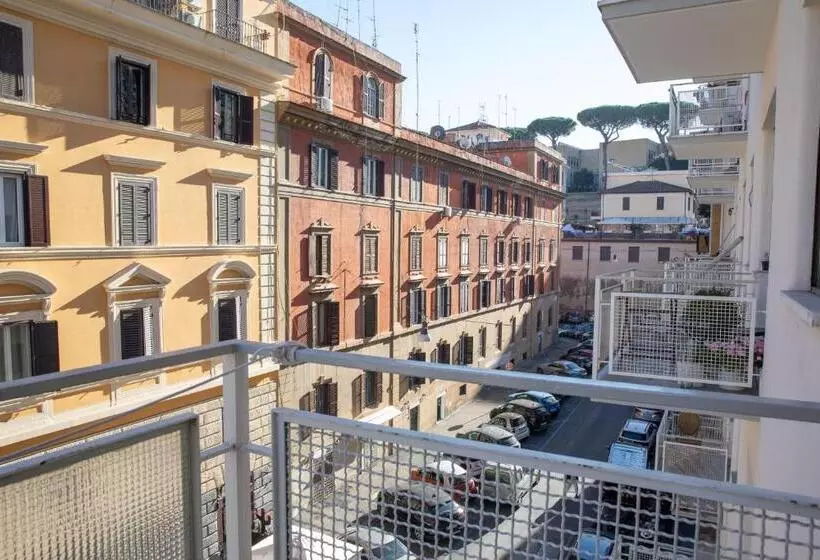 ベッドアンドブレックファースト Candia Vatican Suites