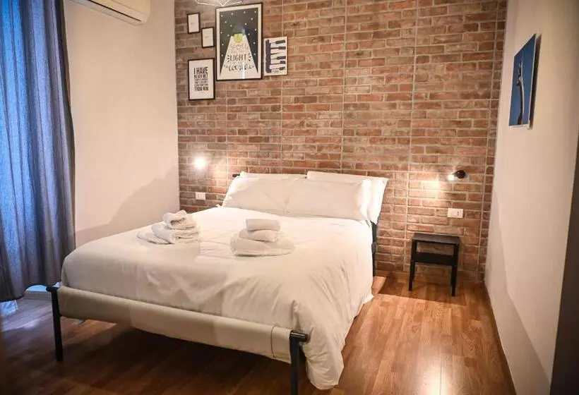 ベッドアンドブレックファースト Urban Holiday