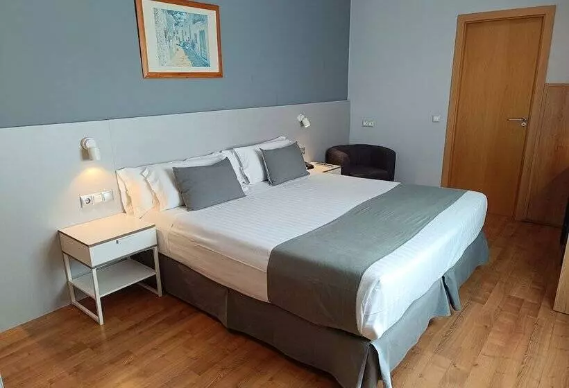 여관 Mendez Nunez Alicante