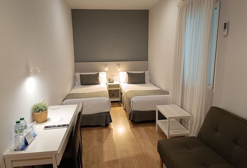 مسافرخانه Mendez Nunez Alicante