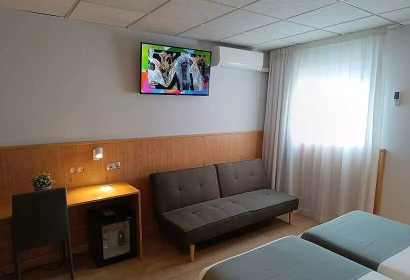 여관 Mendez Nunez Alicante