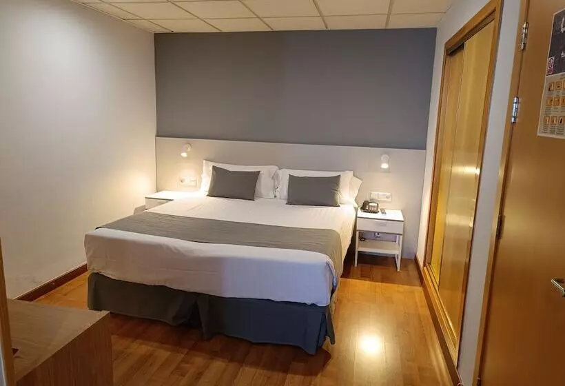 여관 Mendez Nunez Alicante