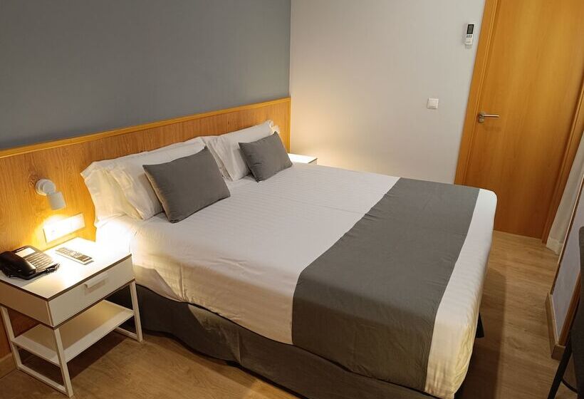 مسافرخانه Mendez Nunez Alicante