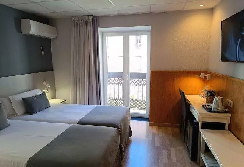 여관 Mendez Nunez Alicante