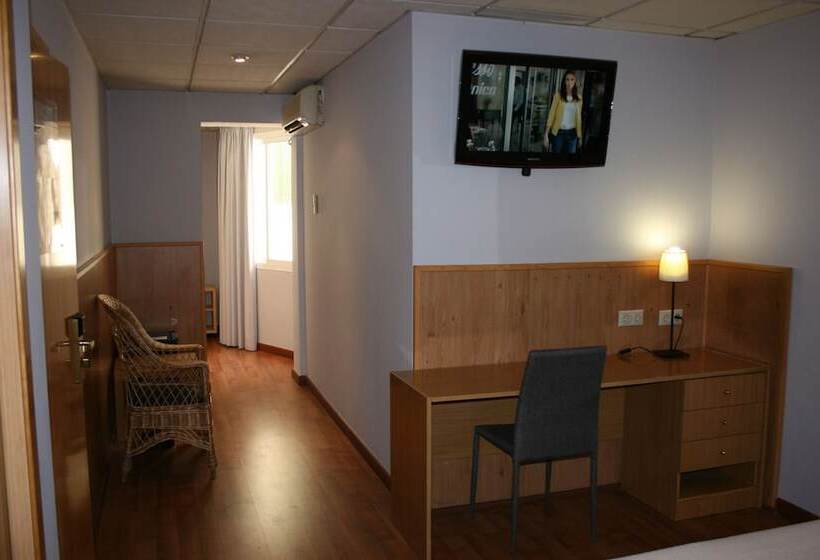 مسافرخانه Mendez Nunez Alicante