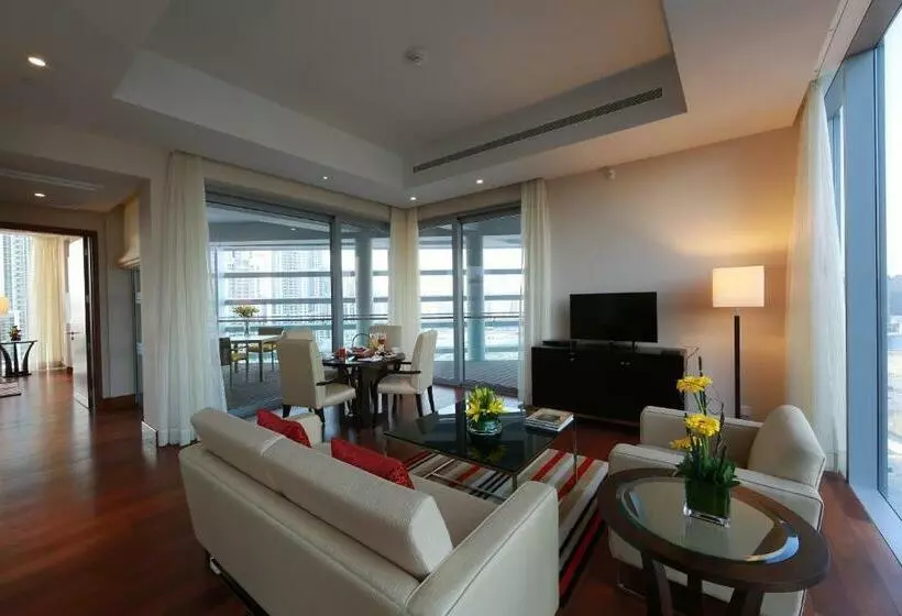 Hotel Anantara Downtown Dubai